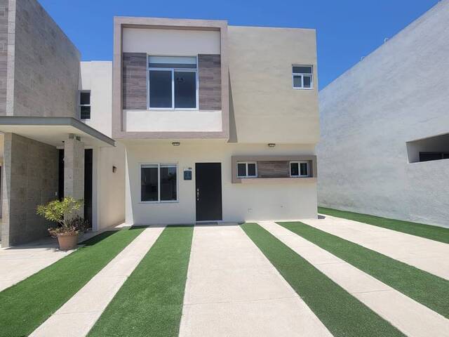 #112 - Casa para Venta en Tijuana - BC - 1